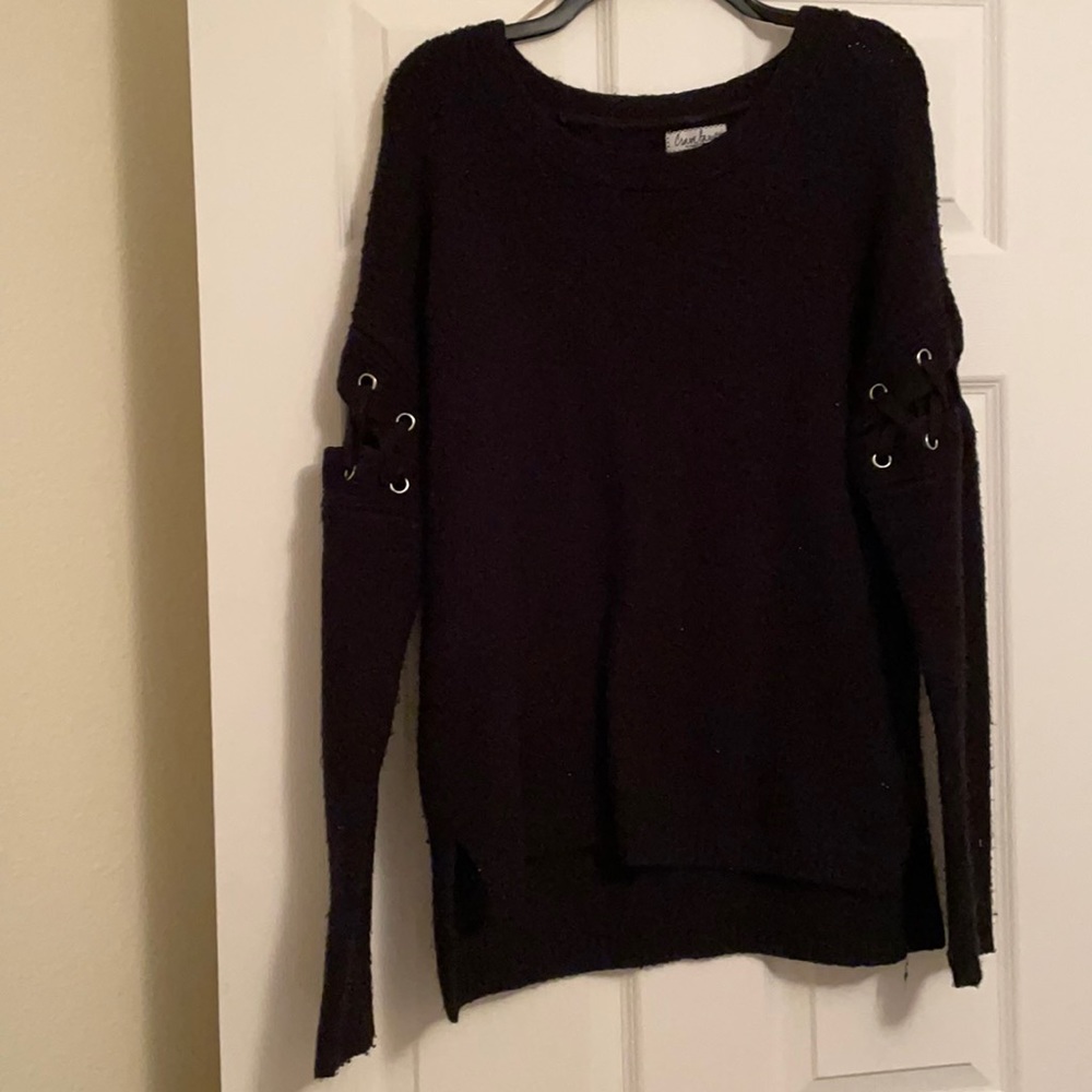 All black long sleeve sweater M Crave Fame
